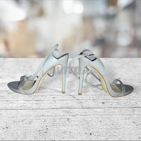 Talons Marque Charles & Keith Taille 36 - 2