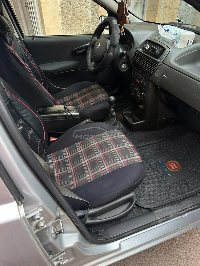 Fiat Punto Essence Manuelle 2008 à Khouribga
