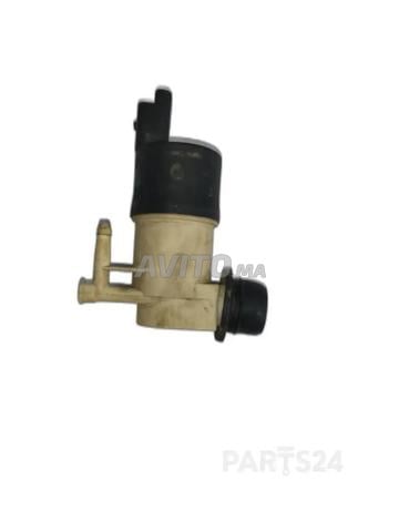 Pompe lave-glace AV Citroën C-Elysée 2013