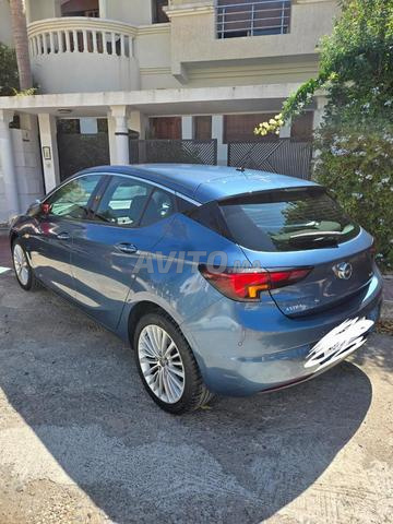 Opel Astra Diesel Manuelle 2016 à Temara - 2