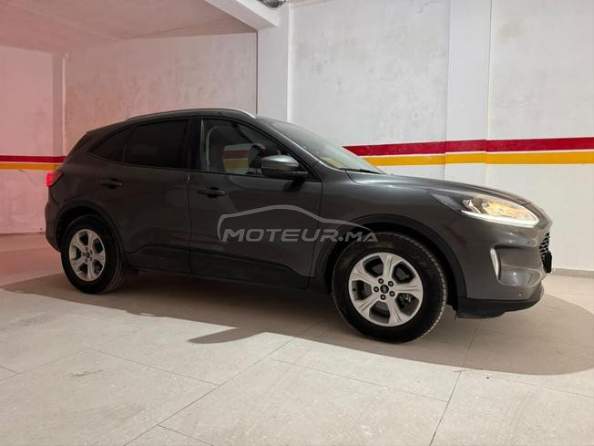 voiture ford kuga 
