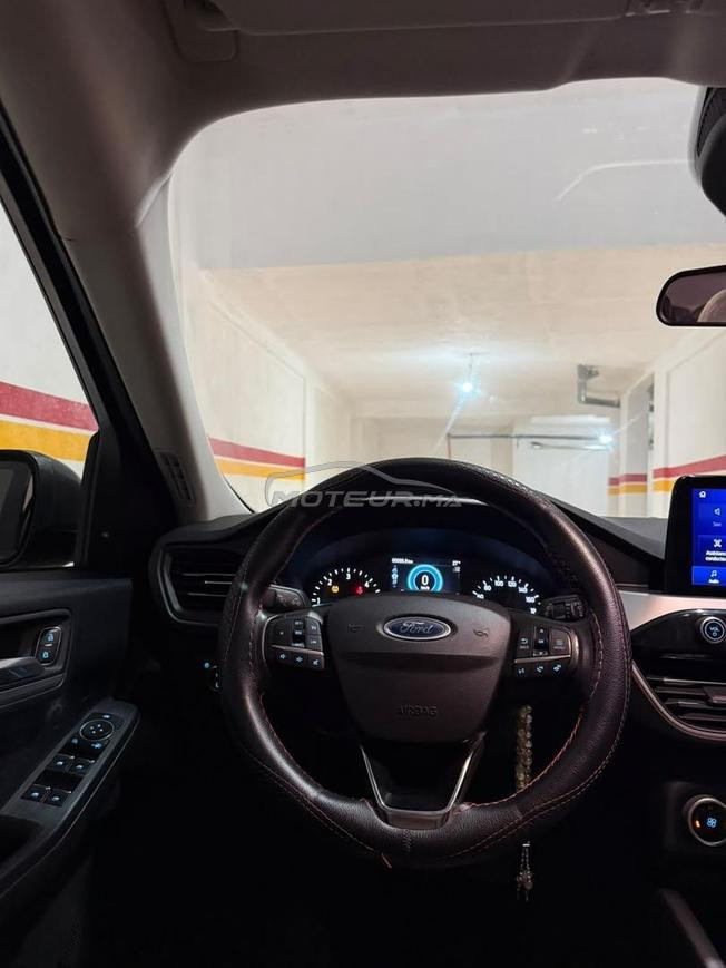 voiture ford kuga 
