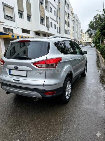 Ford kuga très bon état 10/2014 immatriculée A2 salé