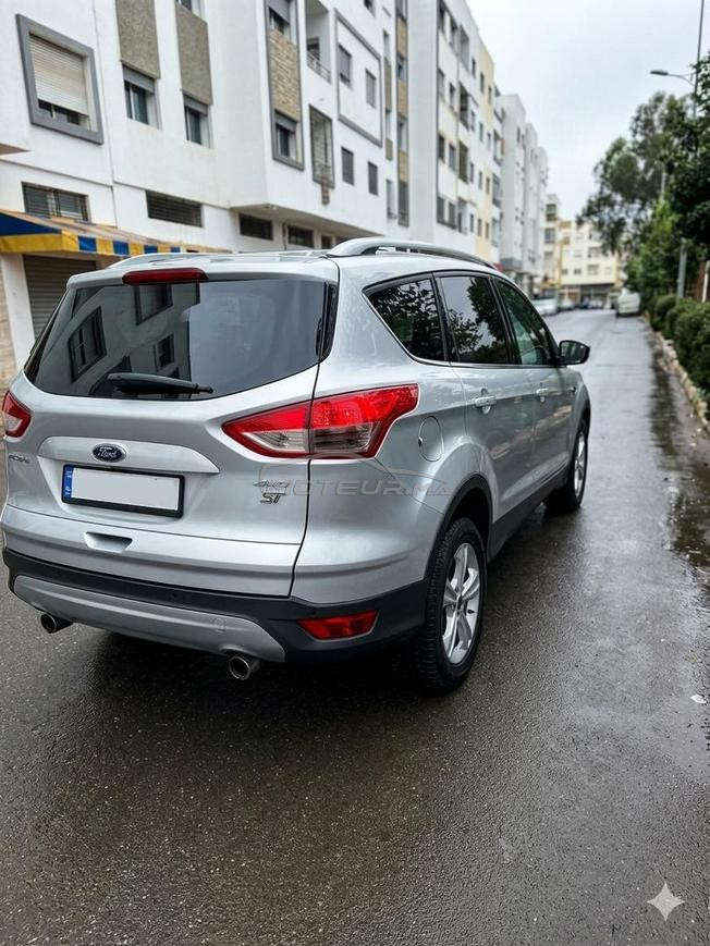 Ford kuga très bon état 10/2014 matricule A2 salé