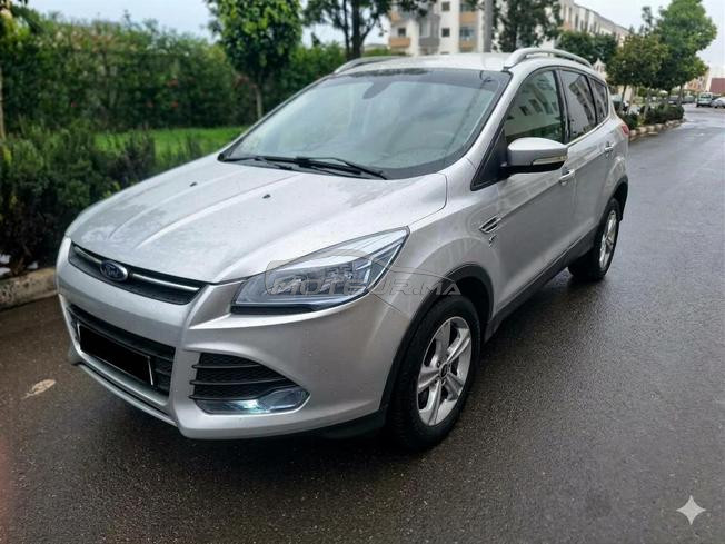 Ford kuga très bon état 10/2014 matricule A2 salé