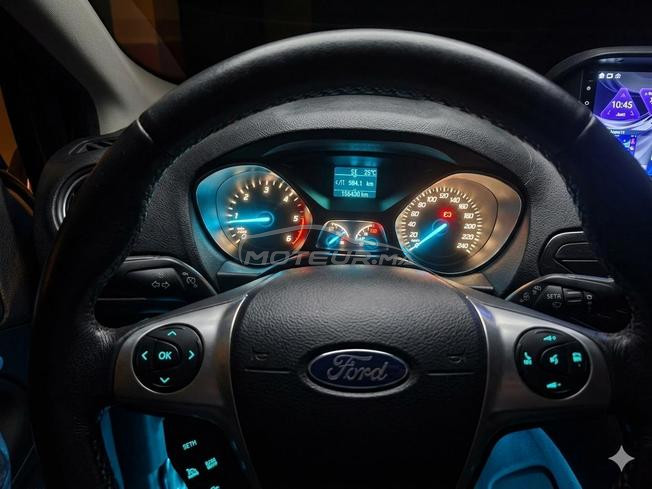 Ford kuga très bon état 10/2014 matricule A2 salé