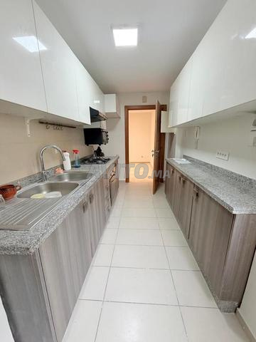 Appartement à louer 87 m² à Casablanca belvédère - 2