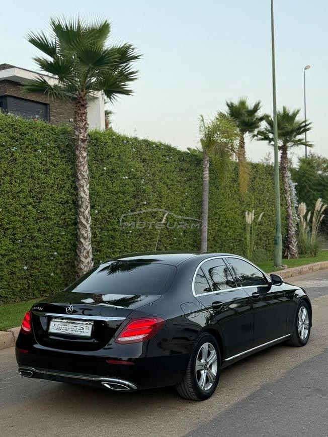 MERCEDES-BENZ CLASS E 220