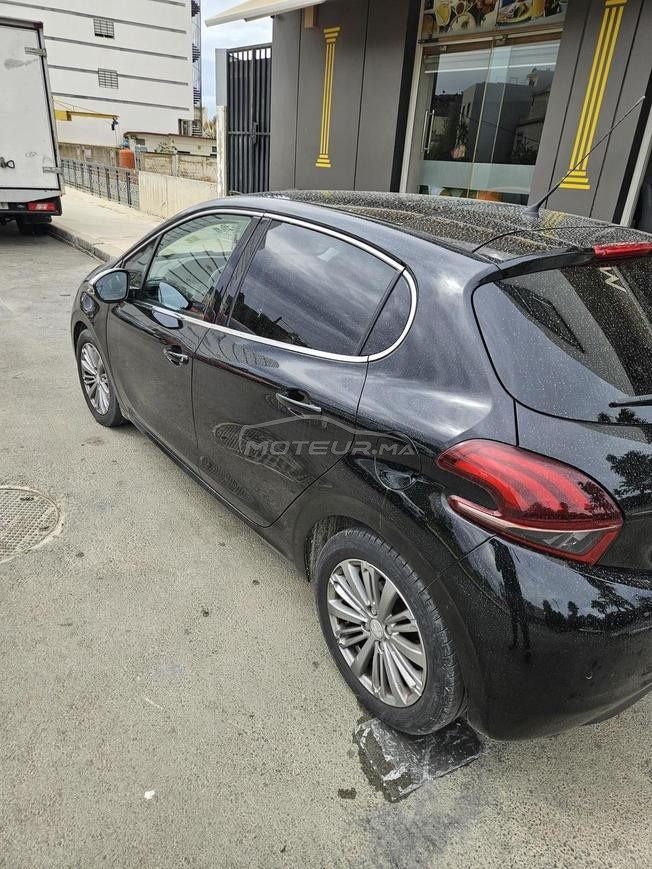 Peugeot 208 Diesel Manuelle 2016 à Tanger