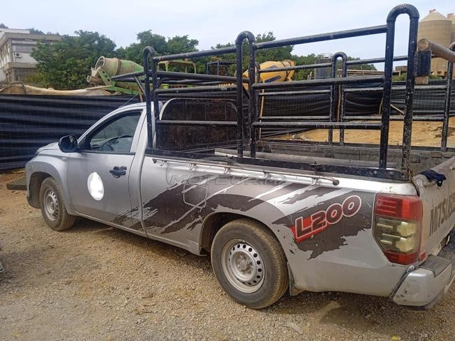 PICK-UP MITSUBISHI L200