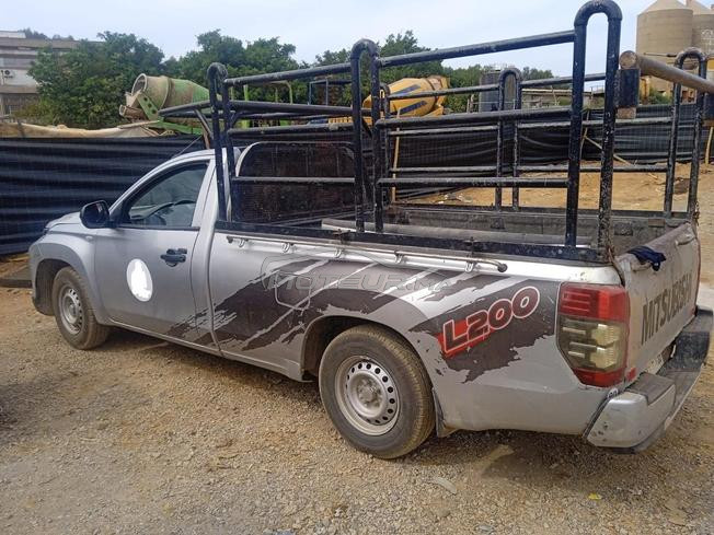 PICK-UP MITSUBISHI L200