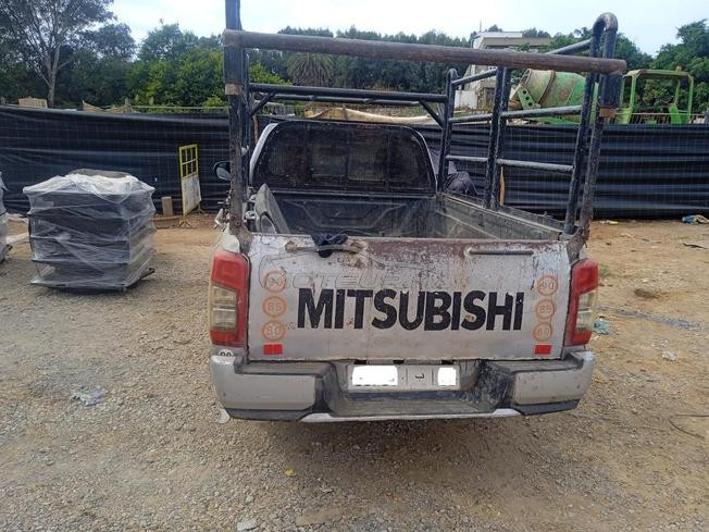 PICK-UP MITSUBISHI L200