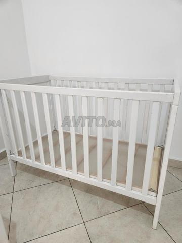 Lit bébé en bois - 2