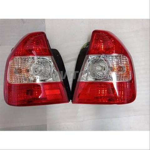 Feu arrière pour Hyundai Accent 2001 à 2004 - 2