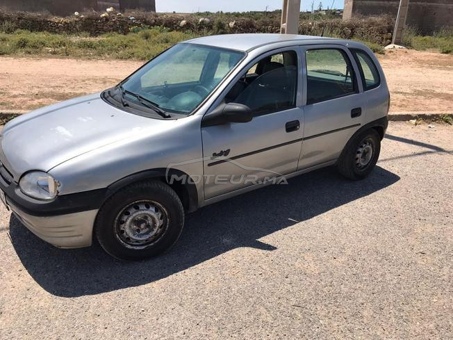 Opel Corsa Essence Manuelle 1998 à El Jadida