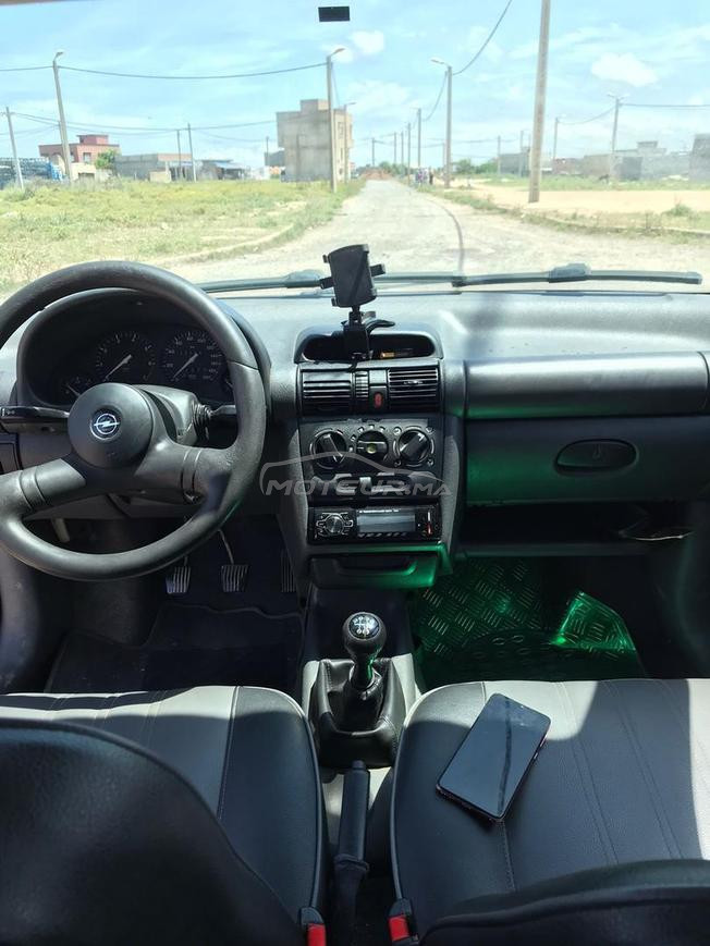 Opel Corsa Essence Manuelle 1998 à El Jadida