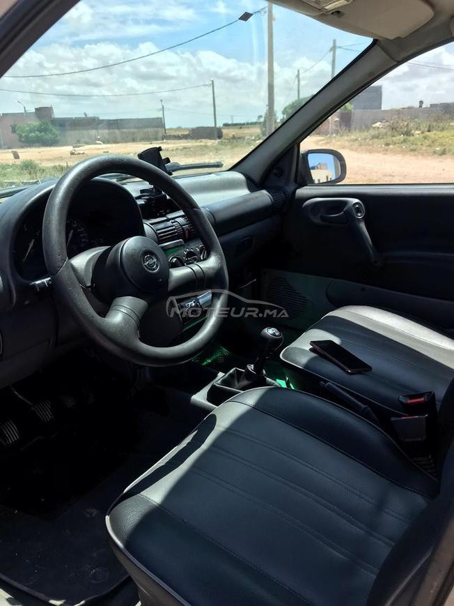 Opel Corsa Essence Manuelle 1998 à El Jadida