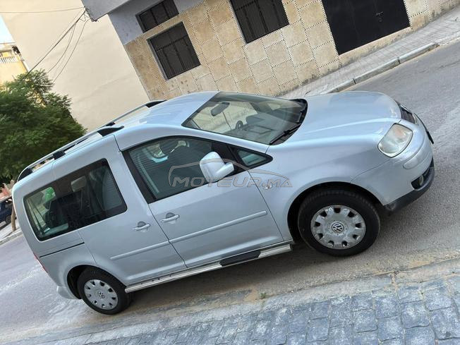 Volkswagen Caddy 7 place Diesel 2010 à Tanger 