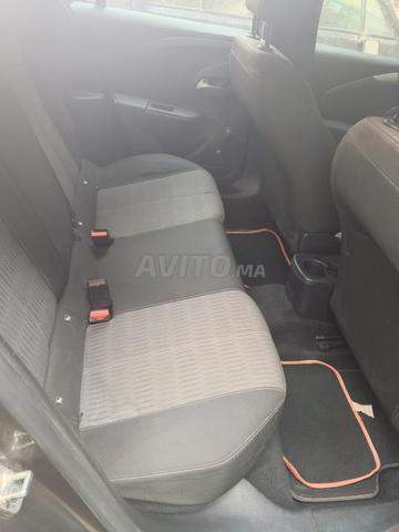 أوبل كورسا ديزل يدوية 2020 في طنجة - 2