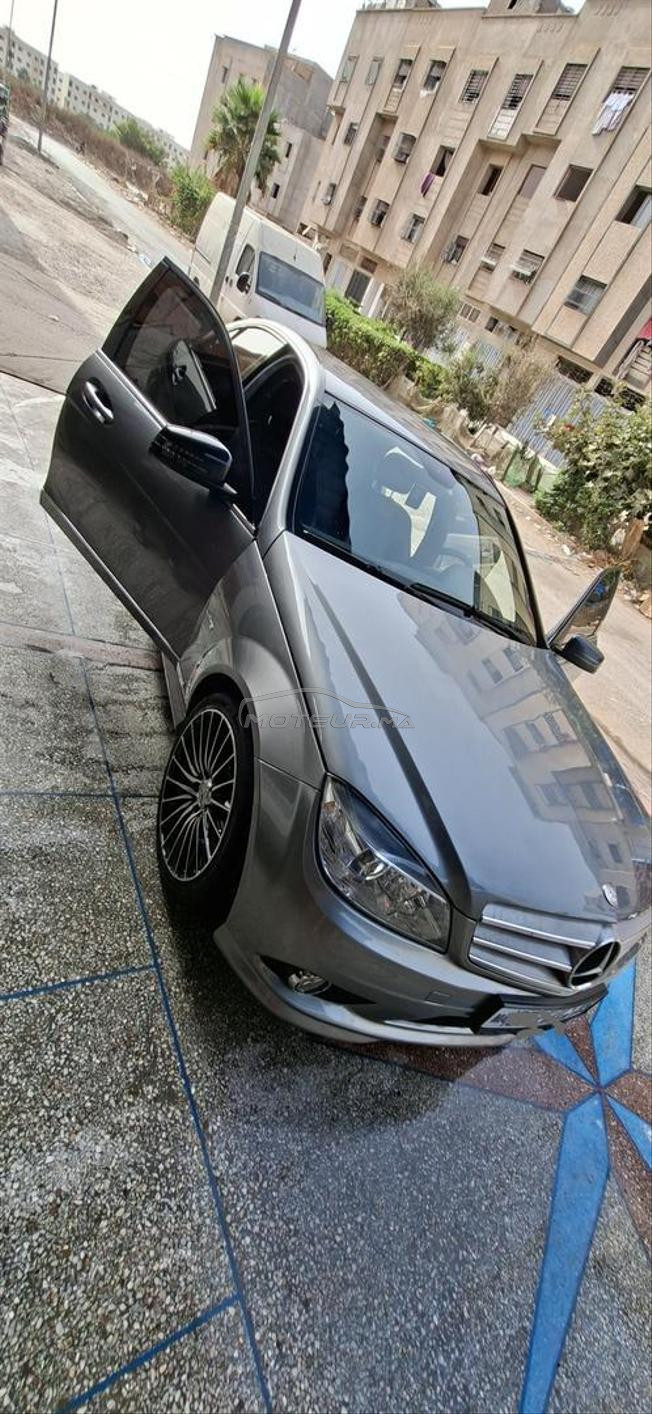 Mercedes-Benz 220 Diesel Automatique 2009