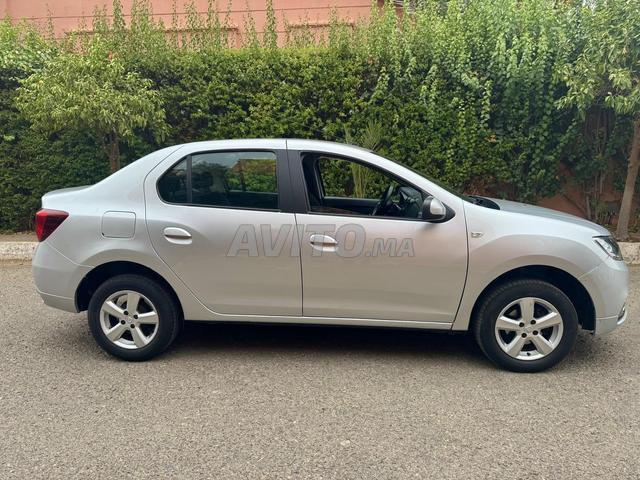 Dacia Logan Diesel Manuelle 2017 à Marrakech - 2