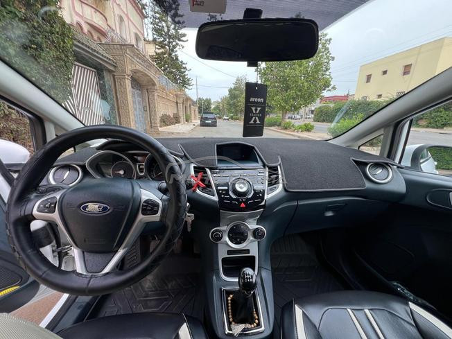 Ford Fiesta Titanium  2013 Diesel Manuelle à Casa 