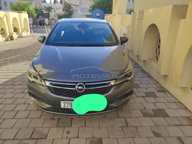 Opel Astra Diesel Manuelle 2020 à Fès