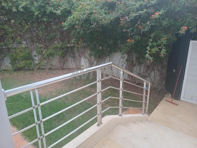 Villa 320 m² à Hay Riad - 2
