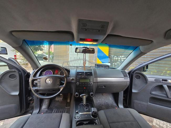 Volkswagen Touareg 2.5 l 2010 vignette 1500 