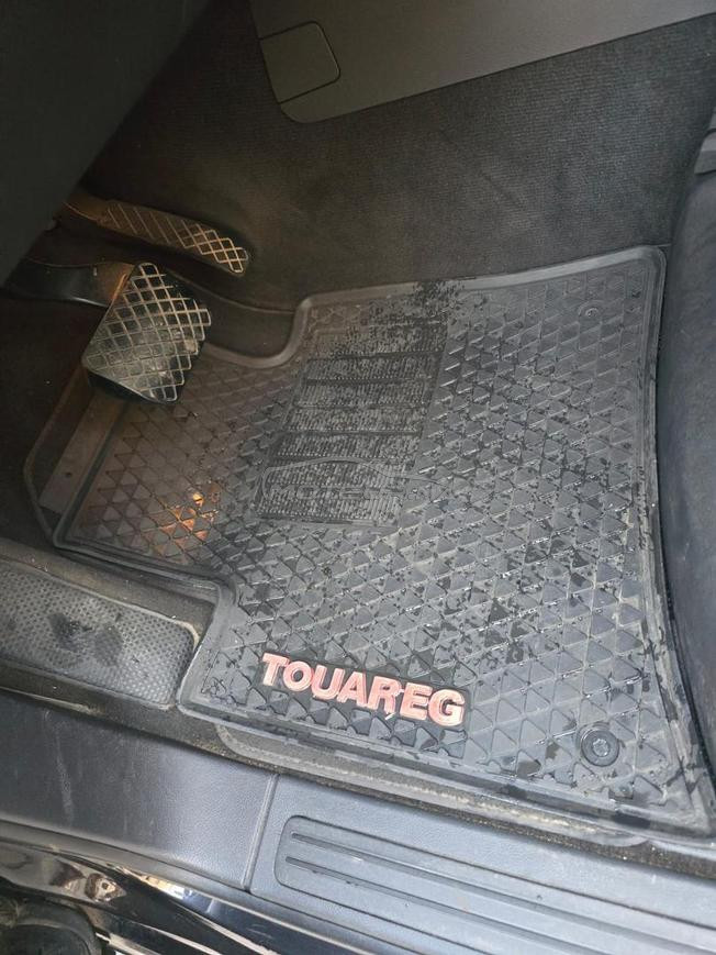 Volkswagen Touareg 2.5 l 2010 vignette 1500 