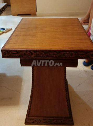 Table et cendriers - 2