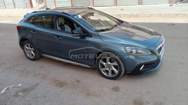 volvo v40 cross country