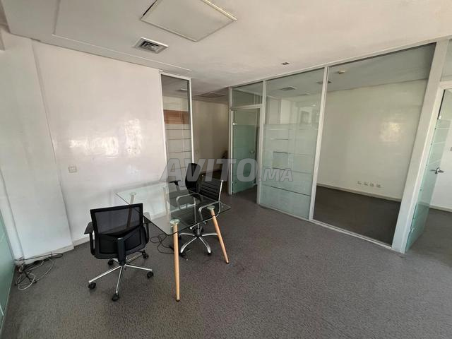 Bureau aménagé – Angle Abdelmoumen & Anoual 123m2