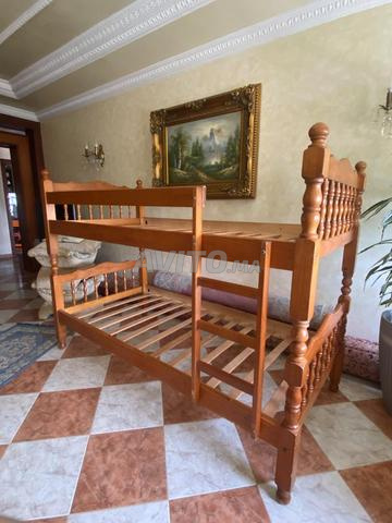 🛏️ Lit superposé en bois massif (local) – 2 en 1