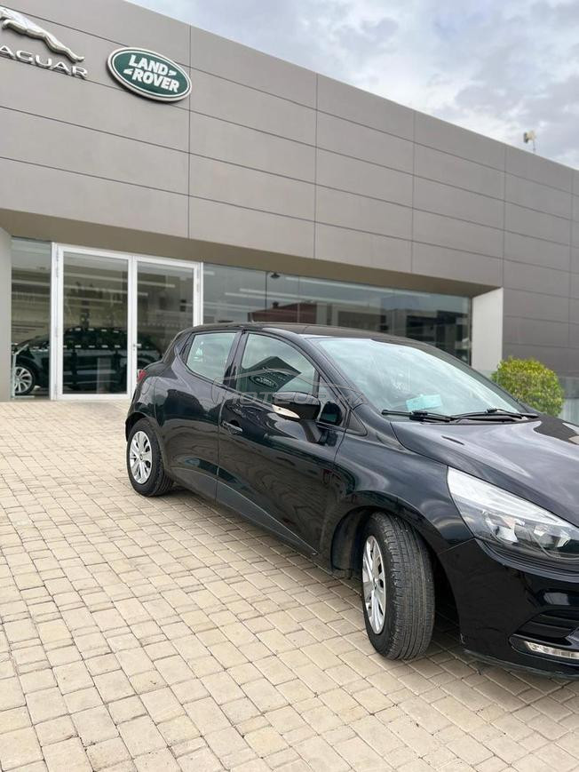 clio 4 n9iya bzaf nsasiya 0691369035