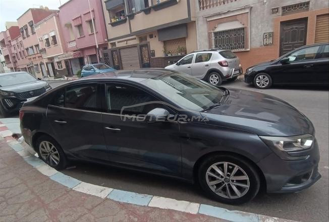 Voiture megane sedan 2018 1er main 