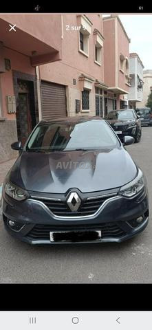 Voiture Megane Sedan 2018 1ère main - 2