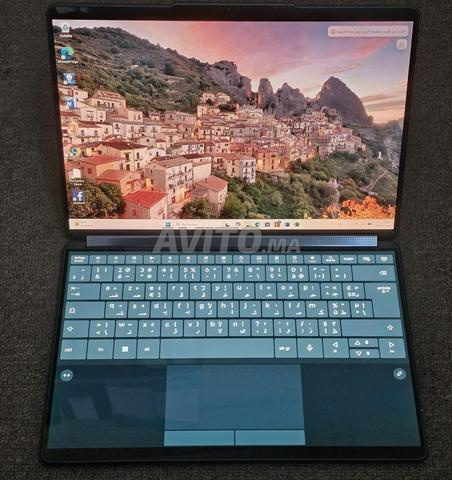 lenovo yoga book9i. pout innover