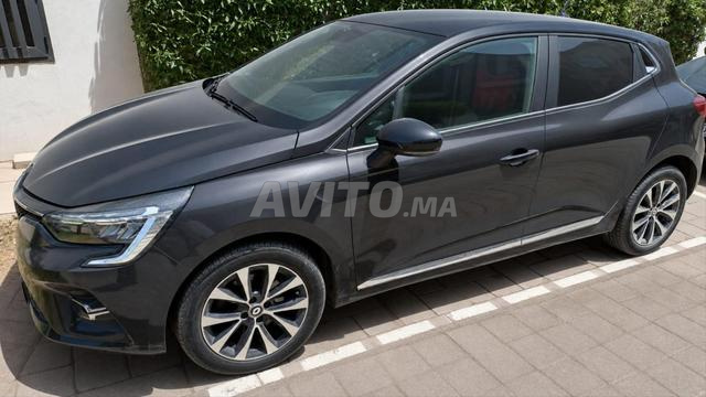 Renault Clio 5 Diesel Manuelle 2023 à Casablanca - 2