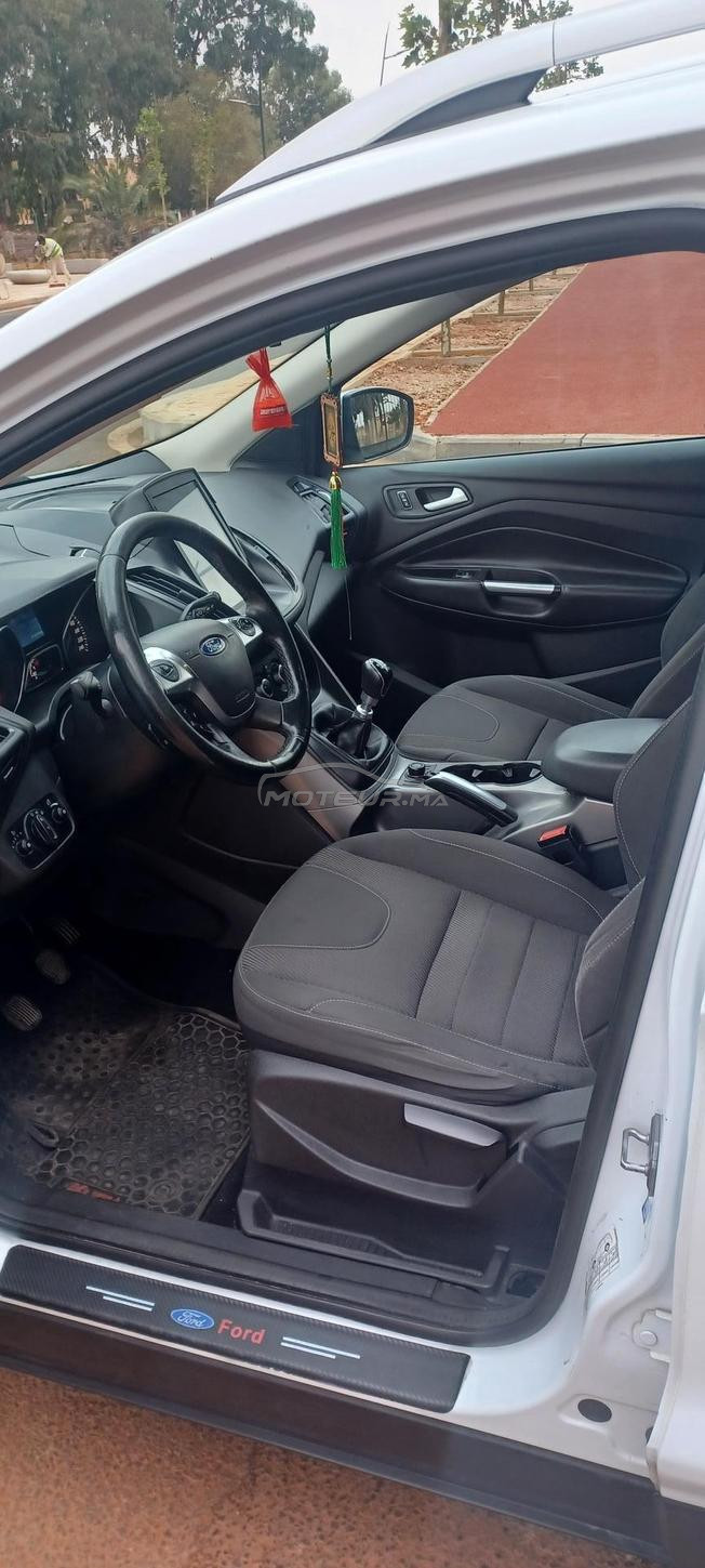 très bon voiture Ford kuga