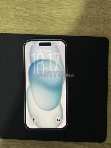 iPhone 15 normal - 2