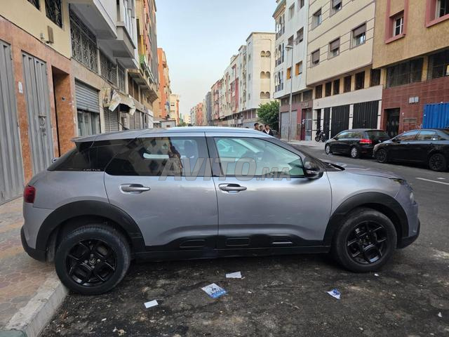 Citroen C-4 cactus - 2