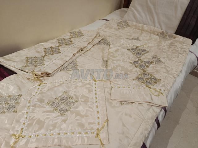 Ensemble tarz pour nouveau-né : drap, couette, oreiller...