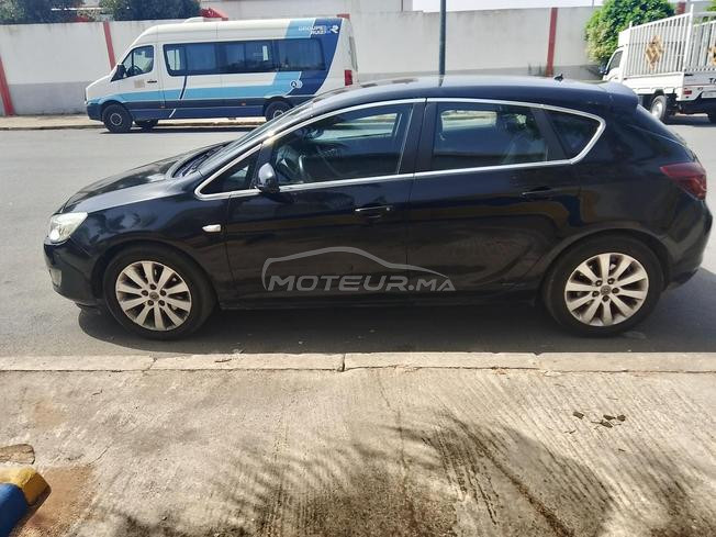 Opel Astra Diesel Manuelle 2011 à Kénitra