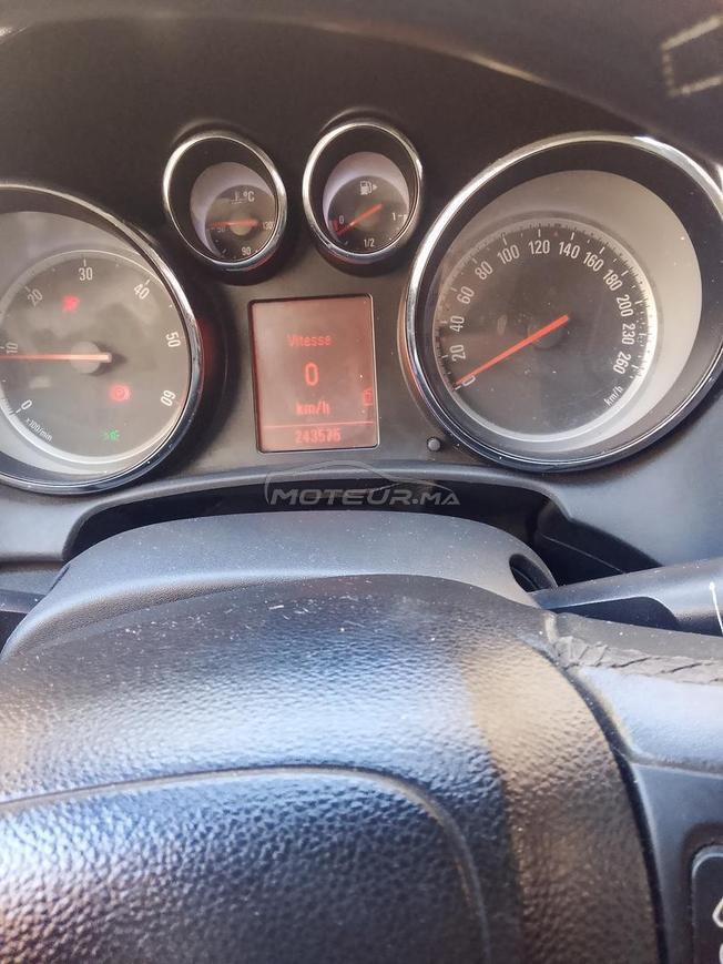 Opel Astra Diesel Manuelle 2011 à Kénitra