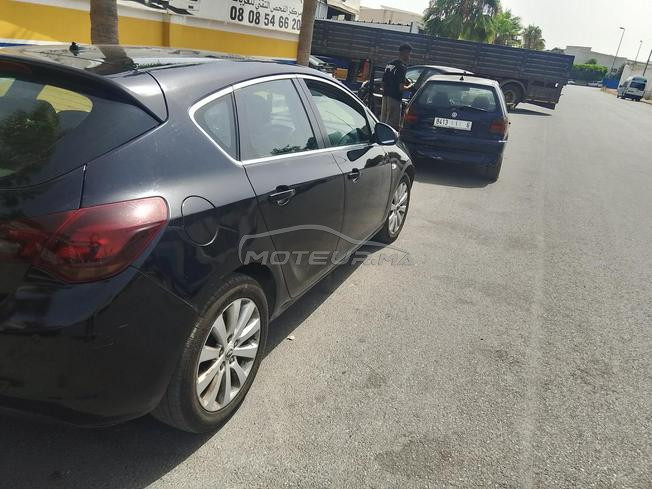 Opel Astra Diesel Manuelle 2011 à Kénitra
