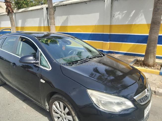 Opel Astra Diesel Manuelle 2011 à Kénitra