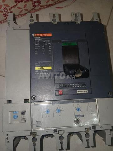 Disjoncteurs Schneider Compact 100A / 250A / 400A - 2
