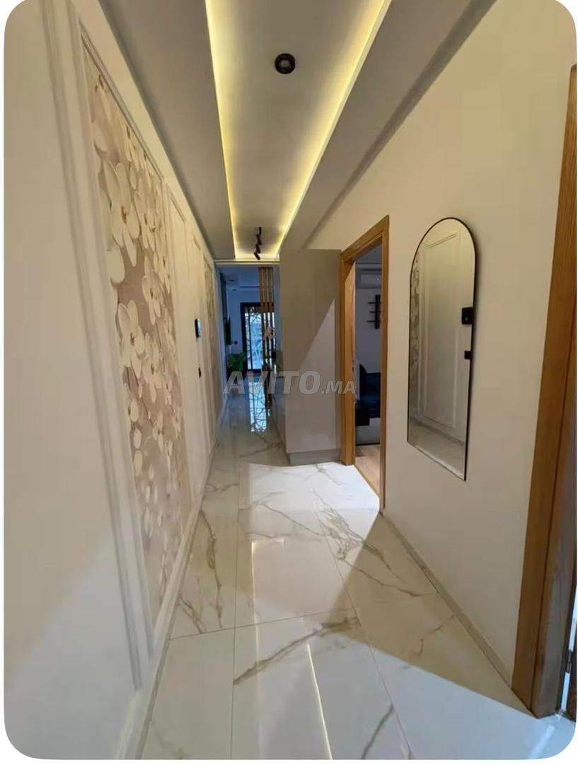 À VENDRE – STUDIO MEUBLÉ | LES HÔPITAUX