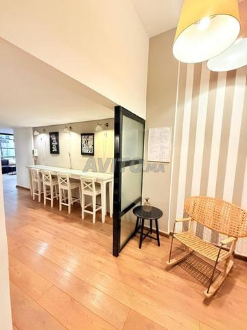 BUREAU HAUT STANDING AVEC TERRASSE - BOURGOGNE